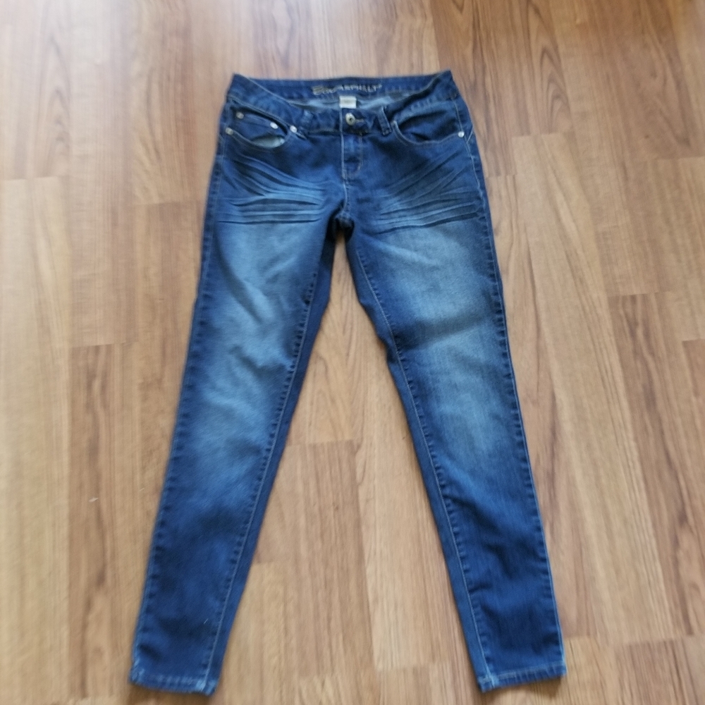 Skinny Jean's 11 petite